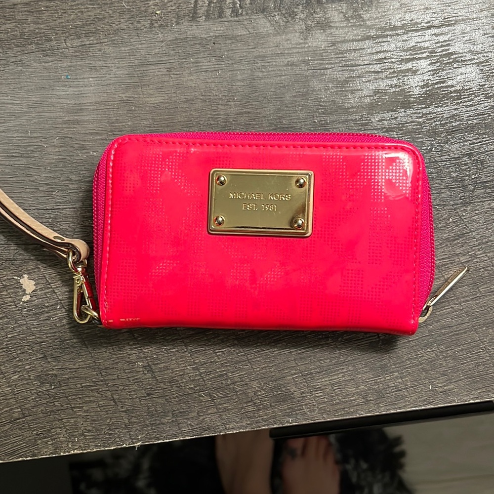 Michael kors neon pink mini wallet